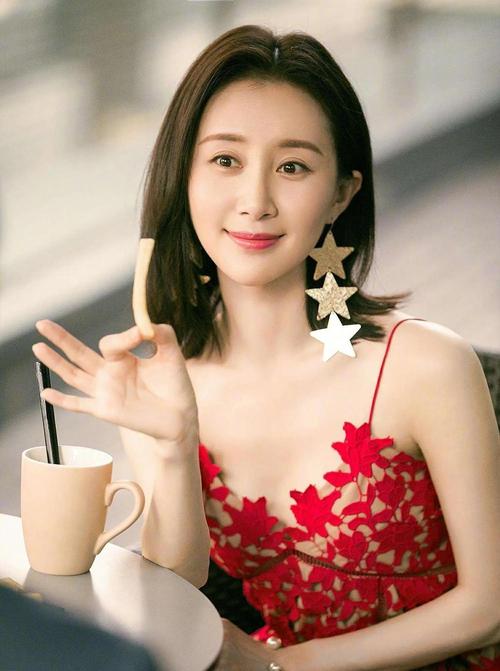 39岁“学霸”舒畅：宝藏演员凭什么突然翻红？