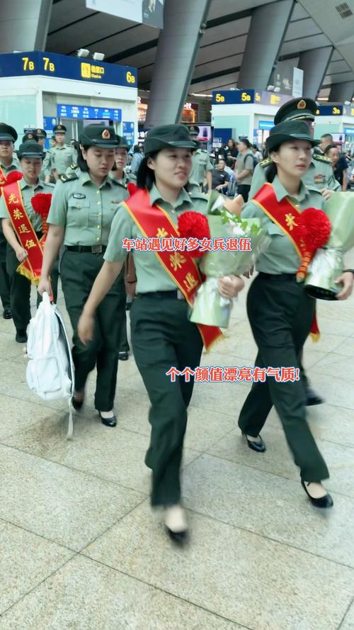 女兵剪长发在线观看_女兵剪短发电视剧_女兵长发剪短发视频