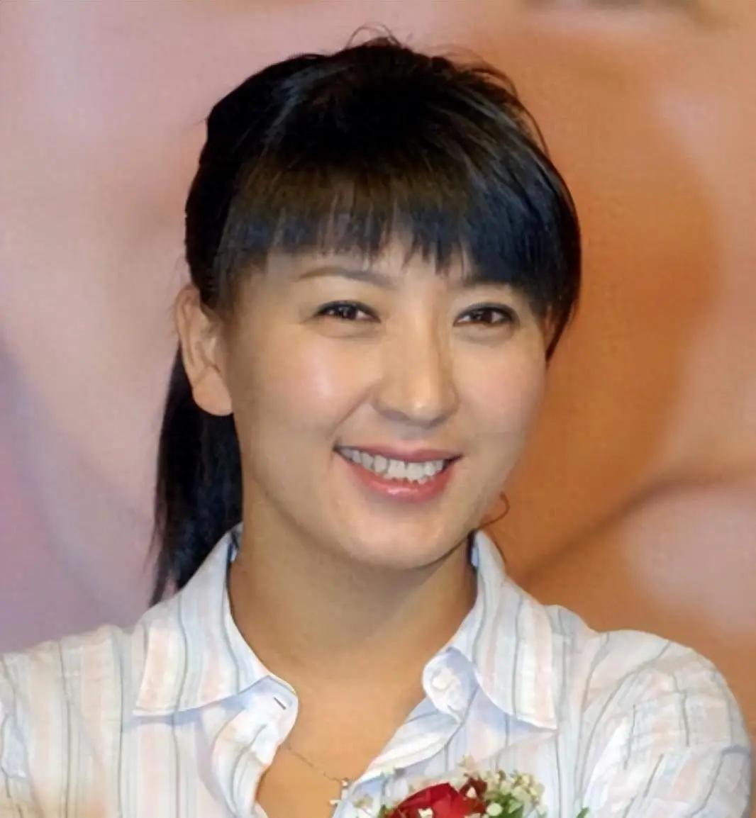 流量反噬定律_娱乐圈人设崩塌事件_网红八卦事件猫妹妹图片高清-