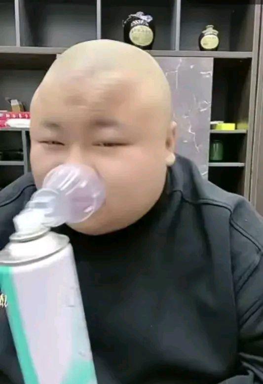 老狗与白雨婚姻破裂事件_网红老狗被妻子骗走全部身家_网红老狗讲八卦-